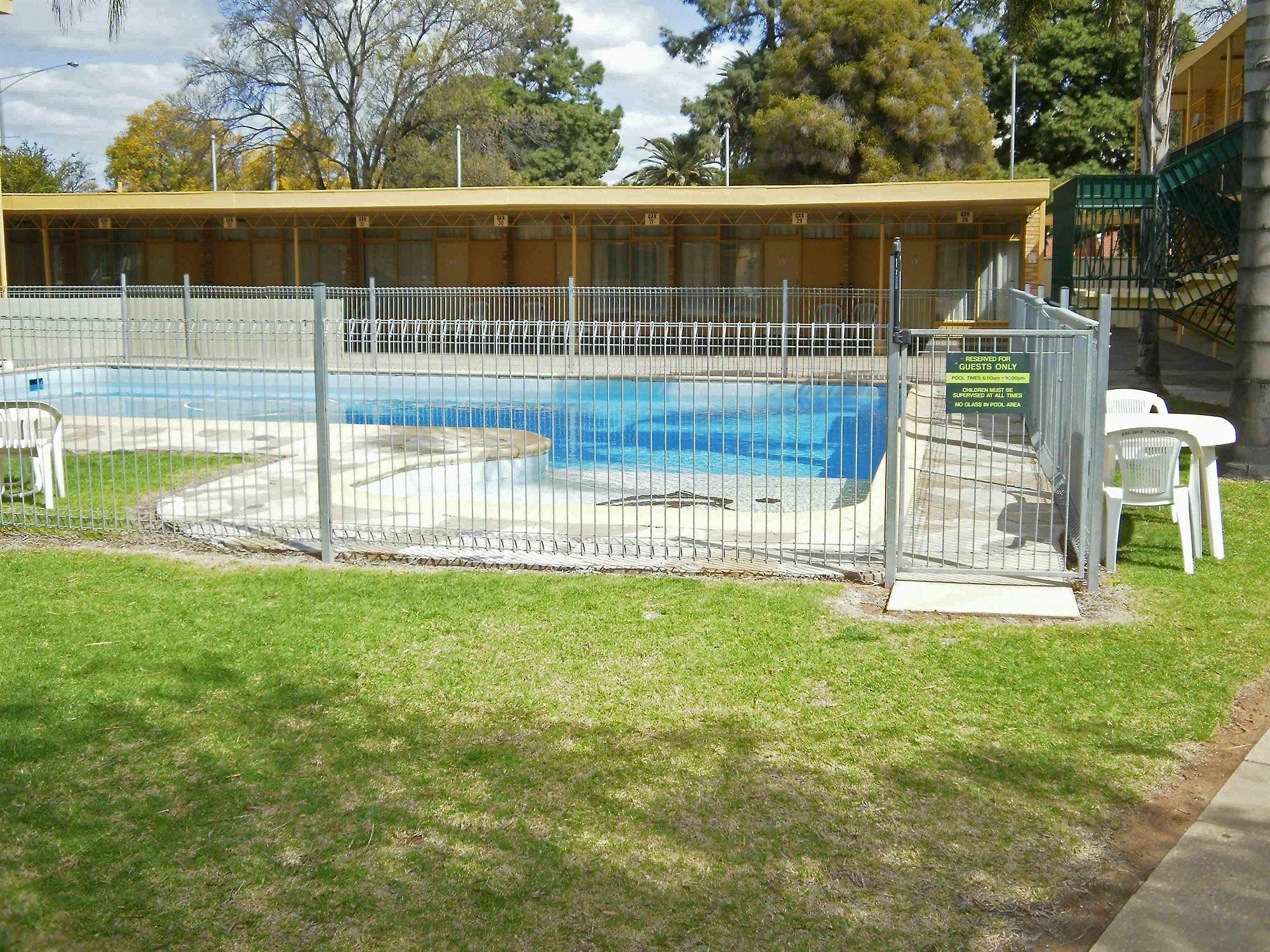 Karama Motor Inn Mildura Ngoại thất bức ảnh
